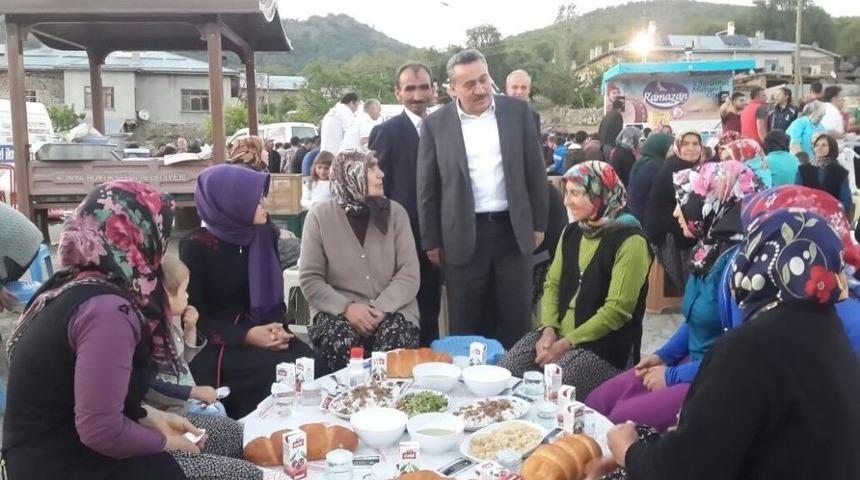 Seydişehir Belediyesinden Mesudiye Mahallesi Sakinlerine İftar Yemeği