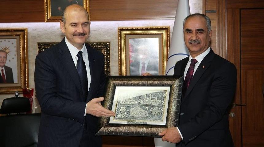 Bakan Soylu: "ter&ouml;r&uuml; Bitirmenin Tek Bir &Ccedil;ıktısı Yok"