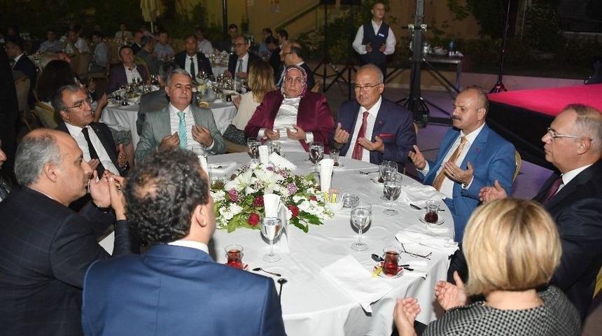 Mersin Protokol&uuml; İftarda Buluştu