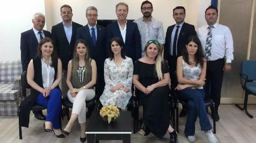 Saadet &Ouml;ğretmenin M&uuml;cadelesi Dernekleşiyor