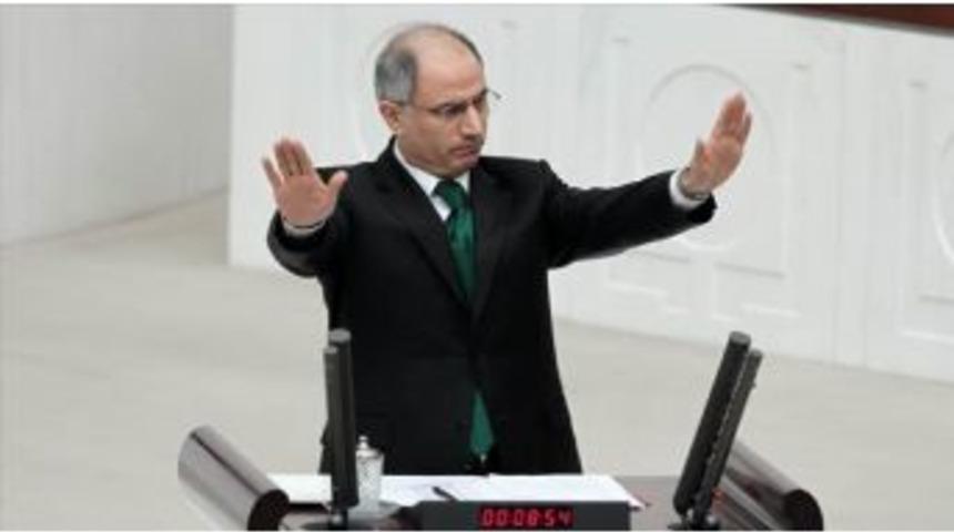 Efkan Ala: "g&uuml;rcistan&rsquo;a Ka&ccedil;tı Senaryosu Fet&ouml; &Ccedil;etesinin Al&ccedil;aklığı"