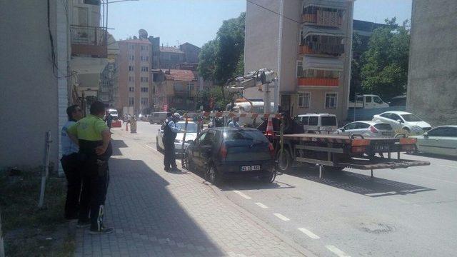 Yasak Parklanmalar İçin Zabıtalar İş Başında