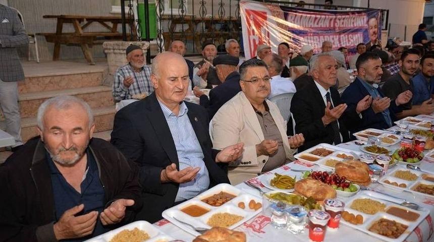 Ak Parti Bilecik Merkez İl&ccedil;e Teşkilatı İftar Programına Katıldı