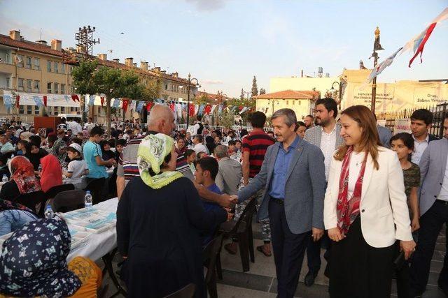 Bakbak, Şıh Meydanın’da İftar Sofrasına Katıldı