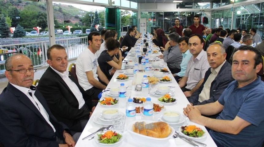 Dinar&rsquo;da Tayini &Ccedil;ıkan Hakim Ve Savcılara İftar Yemeği Verildi