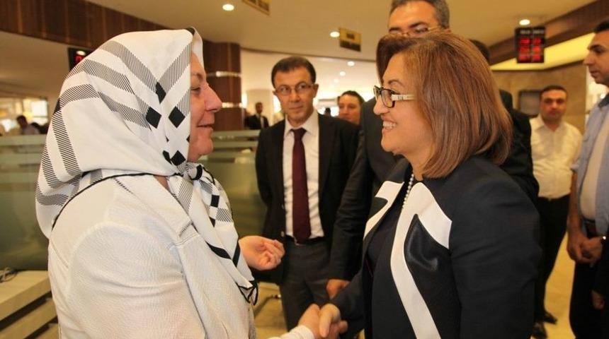 Vatandaş Beyaz Masadan Memnun