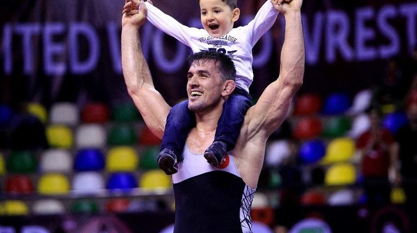 D&uuml;nya Şampiyonu Sel&ccedil;uk &Ccedil;ebi Spor Eğitim Dairesi Başkanı Oldu