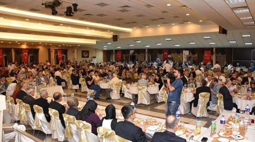 Vali Aktaş, Şehit Aileleri İle Bir Araya Geldi