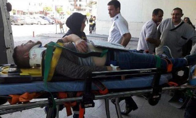 Otomobilin Çarptığı Yaya Ağır Yaralandı 1