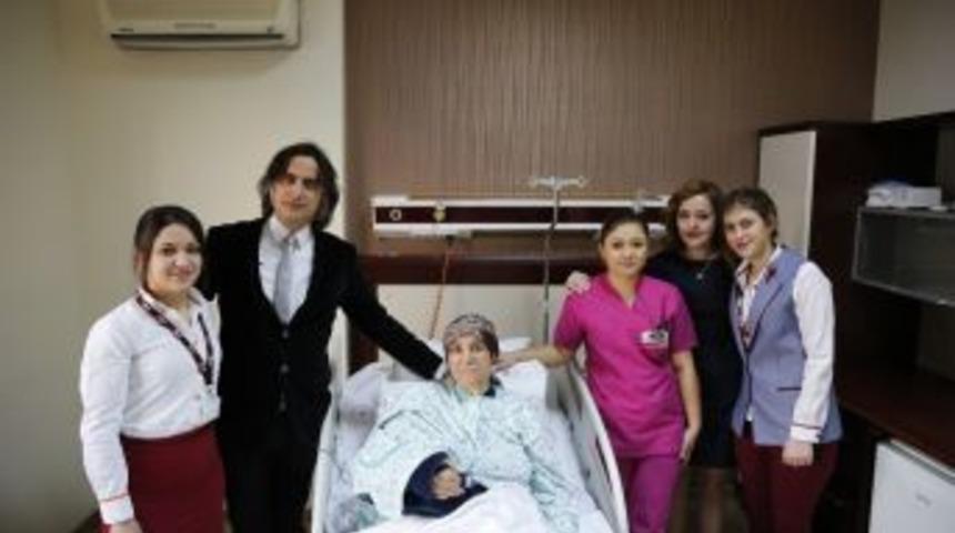 Sırtından Alınan Kaslar Omzuna Nakledildi