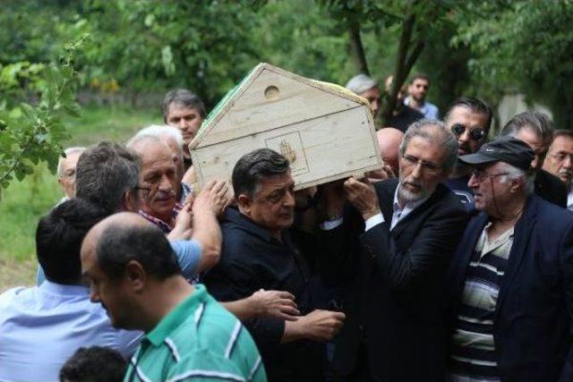 Yılmaz Vural ın Babası Kocaeli de Toprağa Verildi 1