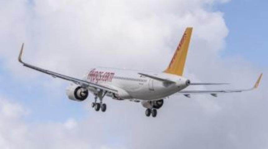 Kabin Memuru U&ccedil;uş Sırasında Bebeğin Hayatını Kurtardı