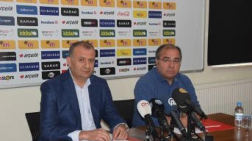 52 Yıllık &Ccedil;ınar Eskişehirspor Kritik S&uuml;re&ccedil;ten Ge&ccedil;iyor