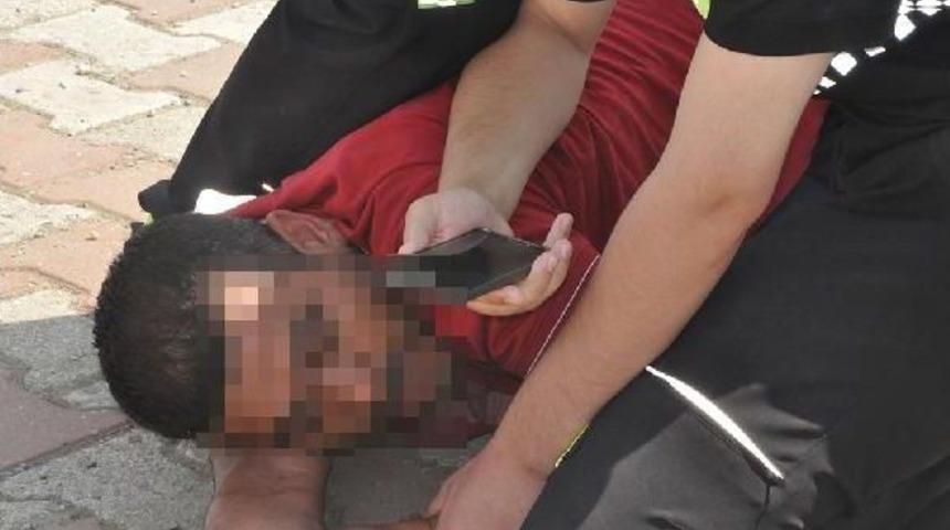 Otomobiliyle Ref&uuml;je &Ccedil;ıkan S&uuml;r&uuml;c&uuml; Polise Zor Anlar Yaşattı