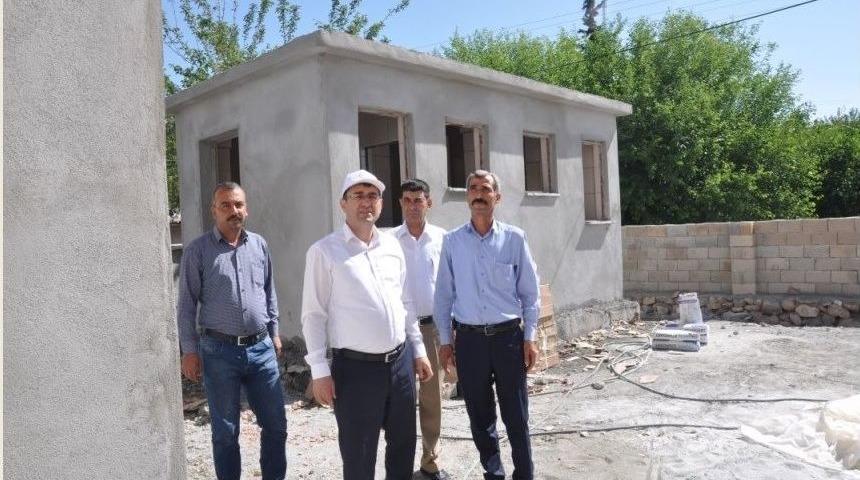 Kaymakam Gencer &Uuml;&ccedil;g&ouml;z K&ouml;y&uuml;nde İncelemelerde Bulundu