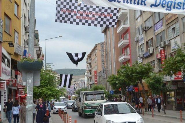 Bursa’da Beşiktaş Bayrağı Krizi