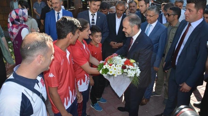 Gen&ccedil;lik Ve Spor Bakanı Kılı&ccedil; Iğdır&rsquo;da