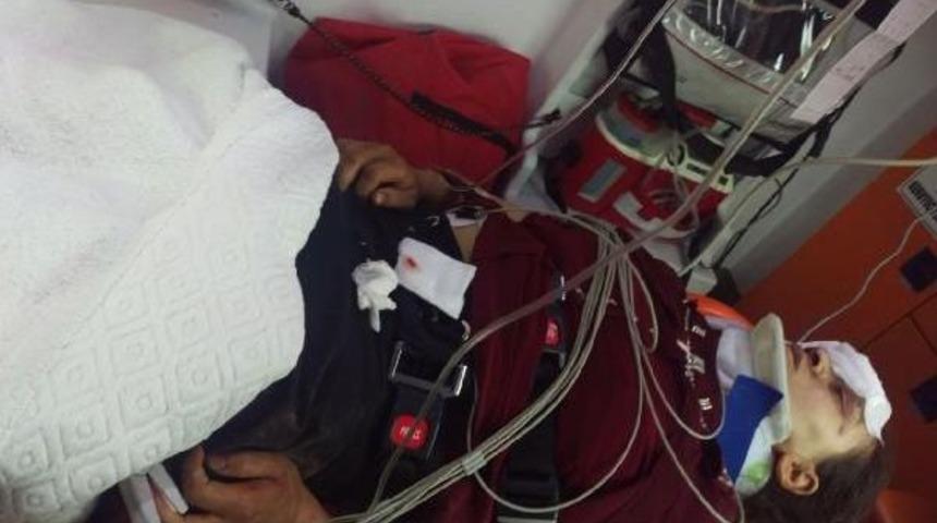 Birlikte Tatile Gittiği Boşandığı Eşi, Boğazını Kesti