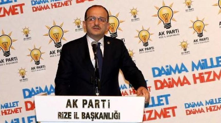 Ak Parti İl Danışma Meclisi Toplantısında Trabzonspor'a Tepki: Rizespor Belki Alt Lige D&uuml;şt&uuml; Ama Trabzonspor Ahlaken K&uuml;me D&uuml;şt&uuml;