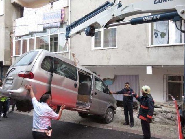 Sancaktepe de Minibüsün Ezdiği Iki Çocuk Öldü 2