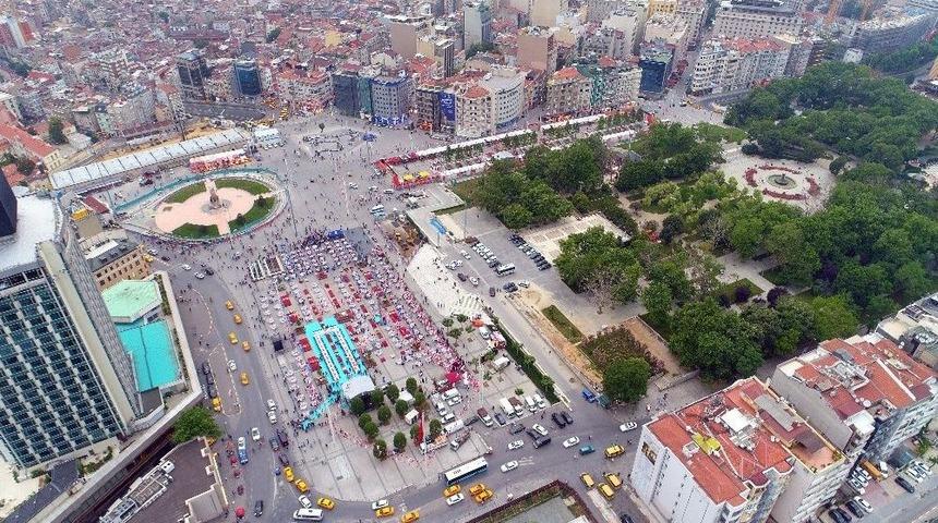 Bakan &Ccedil;elik: &ldquo;&uuml;lkemizi Irk&ccedil;ılık, Mezhep&ccedil;ilik Belasından Korumak Durumundayız"