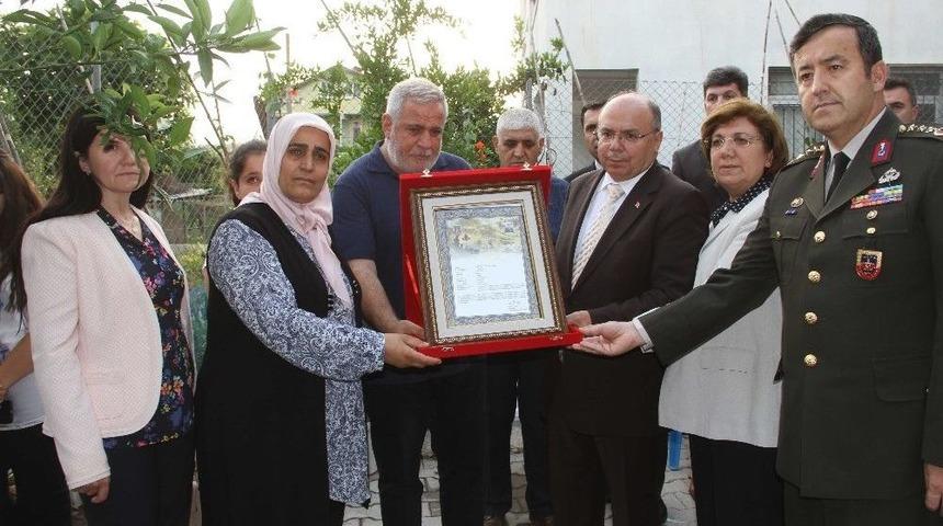 Seydikemer&rsquo;de Şehit Ailesine Şehadet Belgesi Verildi