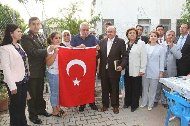 Seydikemer’de Şehit Ailesine Şehadet Belgesi Verildi