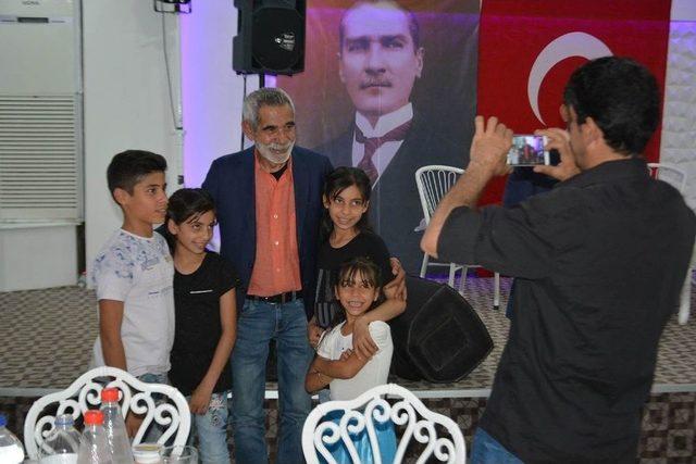 Uşaklı Sanat&ccedil;ı Tan&uuml;lk&uuml;; "&uuml;lkede A&ccedil;ık B&uuml;felerin Kalkması Lazım" 1