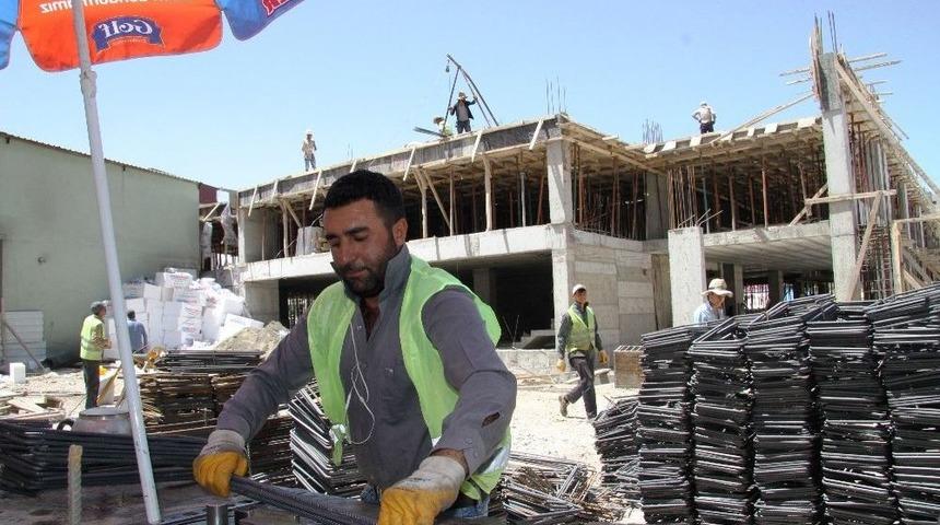 (&ouml;zel Haber) İnşaat İş&ccedil;ilerinin Zorlu Ramazan Mesaisi