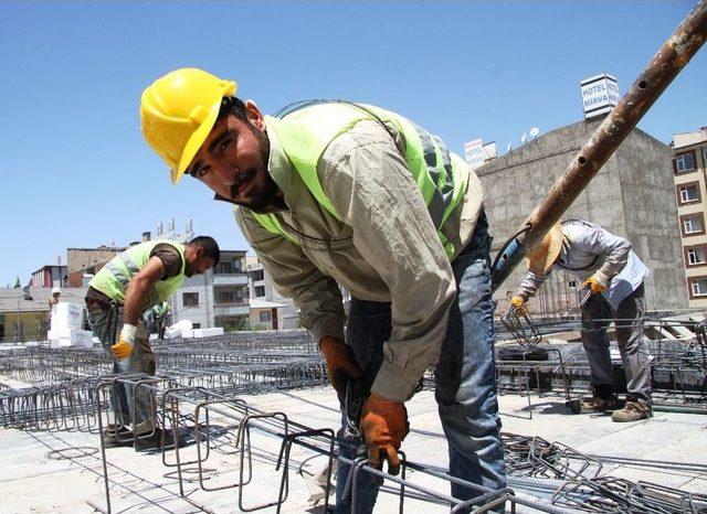 (&ouml;zel Haber) İnşaat İş&ccedil;ilerinin Zorlu Ramazan Mesaisi 2