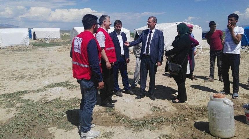 Mevsimlik Tarım İş&ccedil;ilerinin İmdadına Kızılay Yetişti