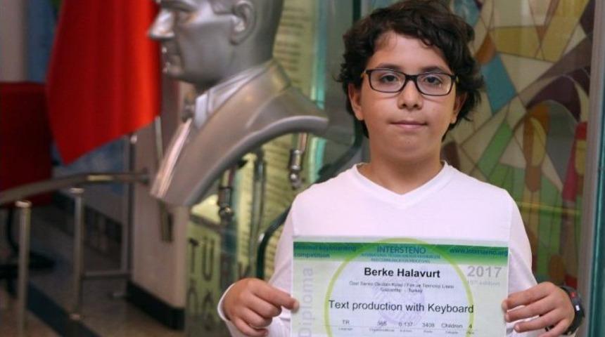 Klavye Kullanım Hızıyla D&uuml;nya 4.&rsquo;s&uuml; Oldu