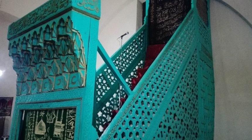 709 Yıllık Ahşap Minber G&ouml;renleri Şaşırtıyor