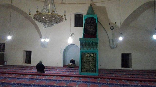 709 Yıllık Ahşap Minber G&ouml;renleri Şaşırtıyor 2