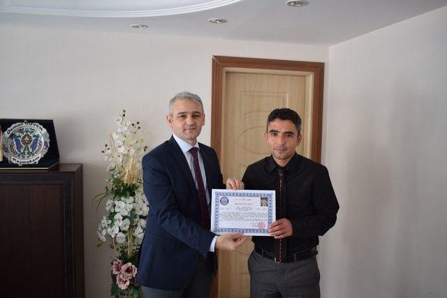 Yunus Emre Anadolu Lisesi&rsquo;nden D&uuml;nya 3.&rsquo;l&uuml;ğ&uuml; 1
