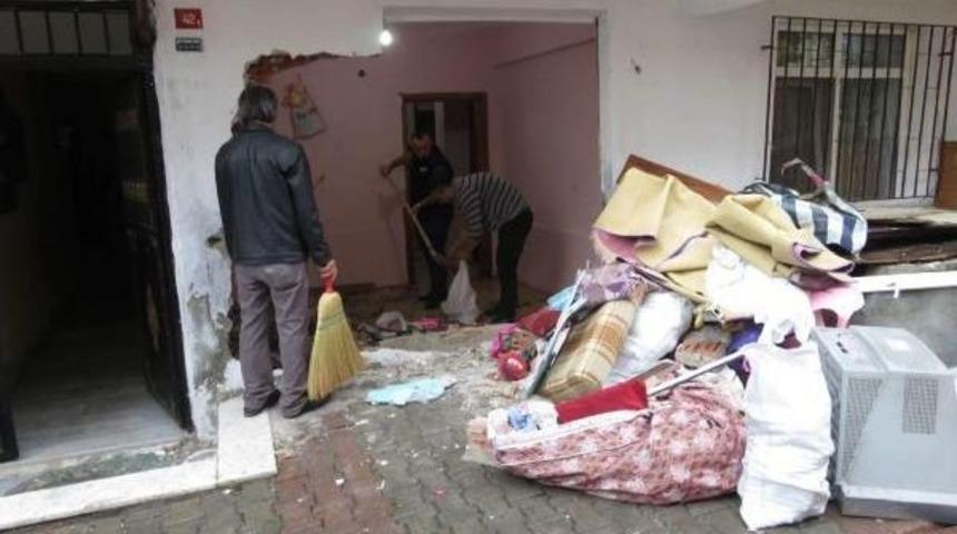 2 &Ccedil;ocuğun &Ouml;ld&uuml;ğ&uuml; Sokakta Taziye &Ccedil;adırı