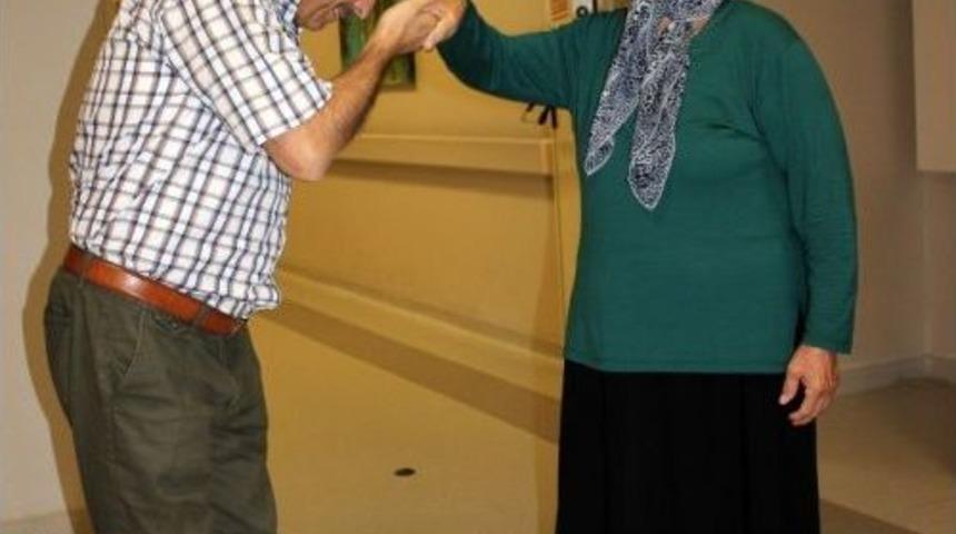 Şanslı Damada, Kaynana B&ouml;breğiyle Hayat