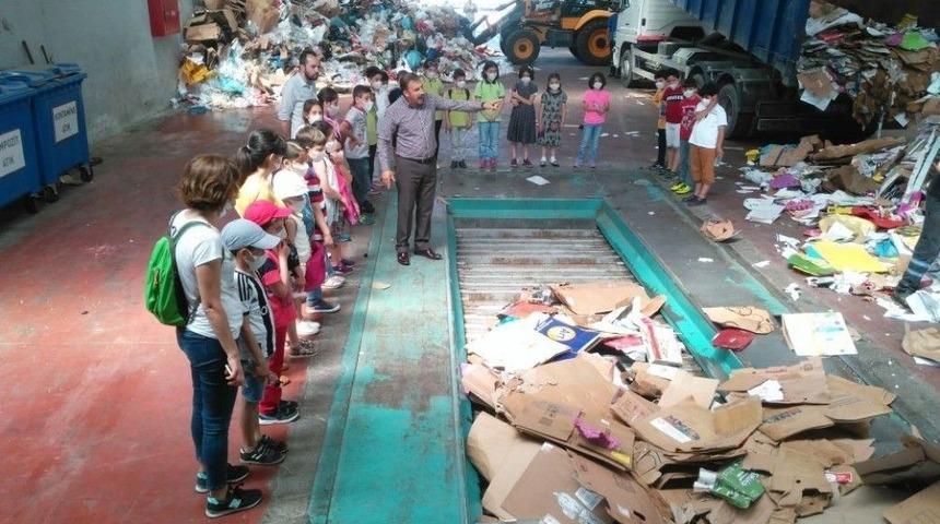 &Ouml;ğrenciler Atık Toplama Tesisini Gezdiler