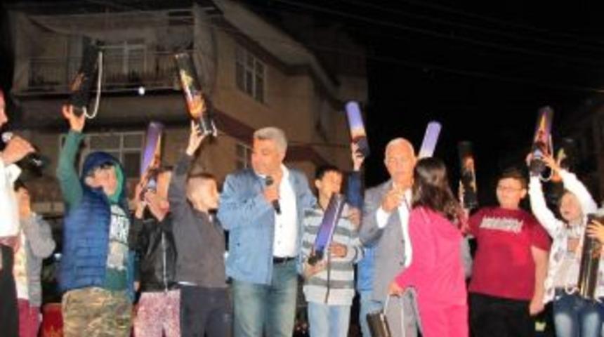 Hisarcık Belediyesinden &Ccedil;ocuklara Karne Hediyesi Satran&ccedil; Takımı