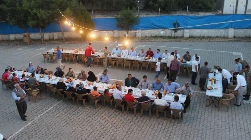 Şehit Aileleri Ve Gazilere İftar Yemeği
