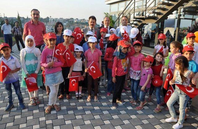 Adalet &Ccedil;alışanlarından Şehit Aileleri Ve Suriyeli Yetimlere İftar 2