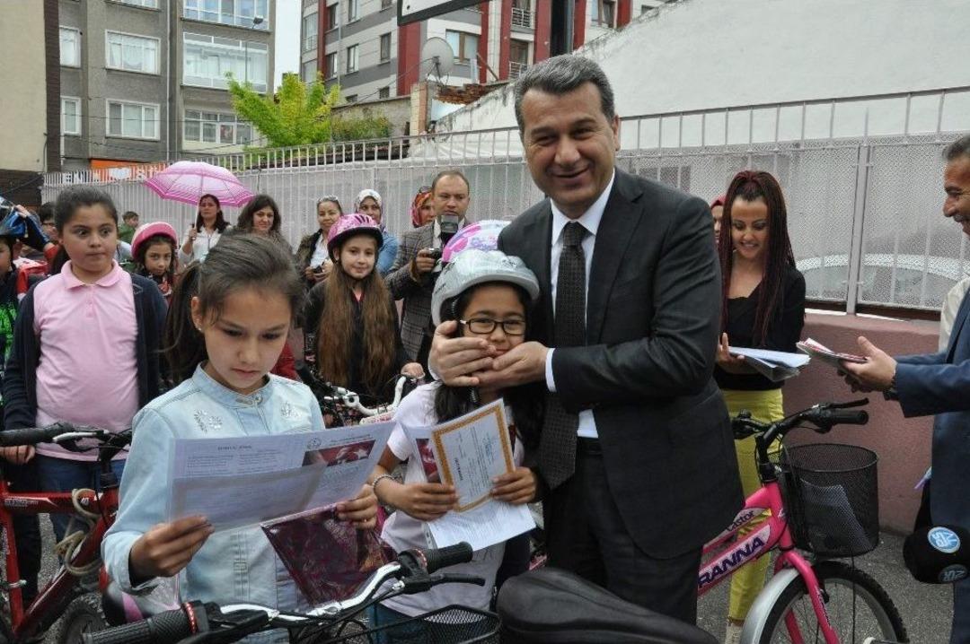 Eskişehir&rsquo;de Karne Heyecanı