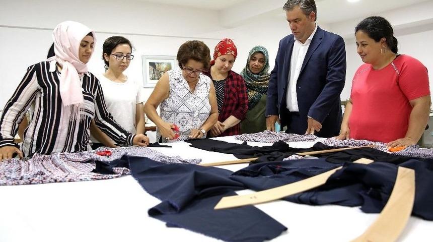 Bucalı Kadınların Adresi T&uuml;rkan Saylan &Ccedil;ym