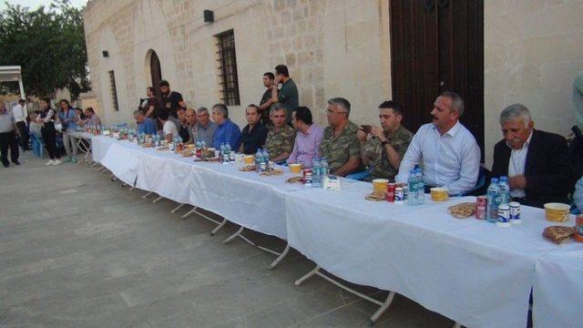 Nusaybin Belediyesinden İftar Programı