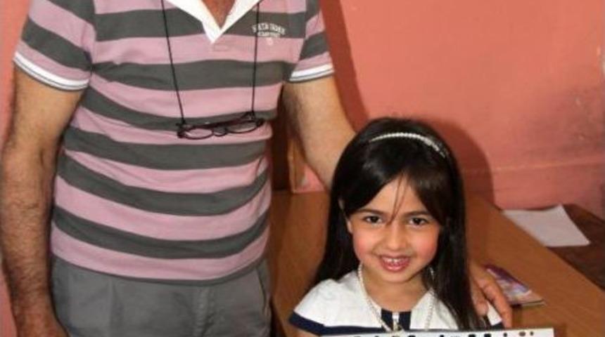 Kayseri'de Suriyeli &Ccedil;ocuklar Da Ilk Kez Karne Sevinci Yaşadı