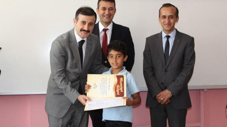 Sungurlu&rsquo;da 9 Bin 111 &Ouml;ğrenci Karne Aldı