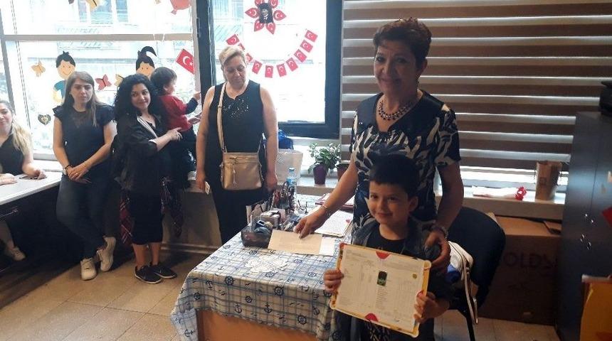 &Ouml;ğretmenlerden &Ouml;ğrencilere &lsquo;az Tablet, &Ccedil;ok Kitap, &Ccedil;ok Oyun&rsquo; Mesajı