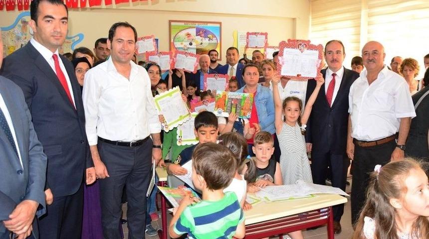 Lapseki&rsquo;de 3 Bin 45 &Ouml;ğrenci Karne Aldı