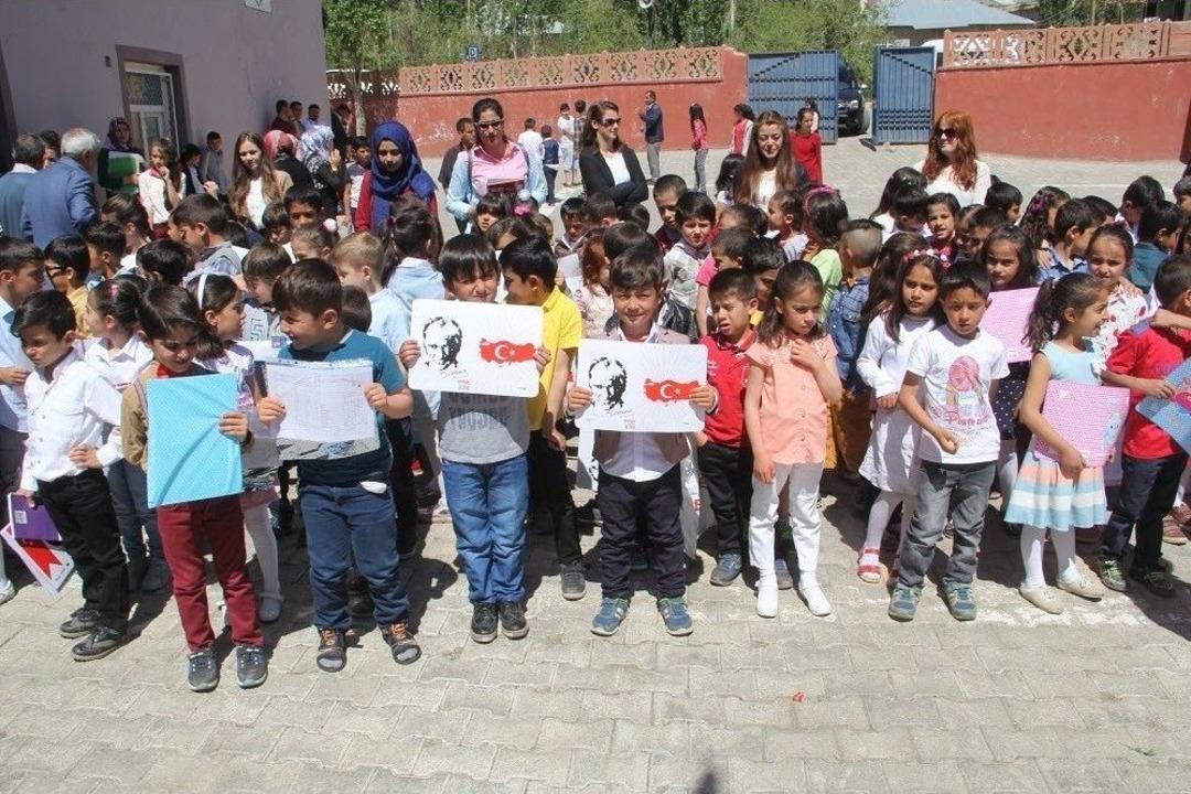 Başkale&rsquo;de Karne Sevinci