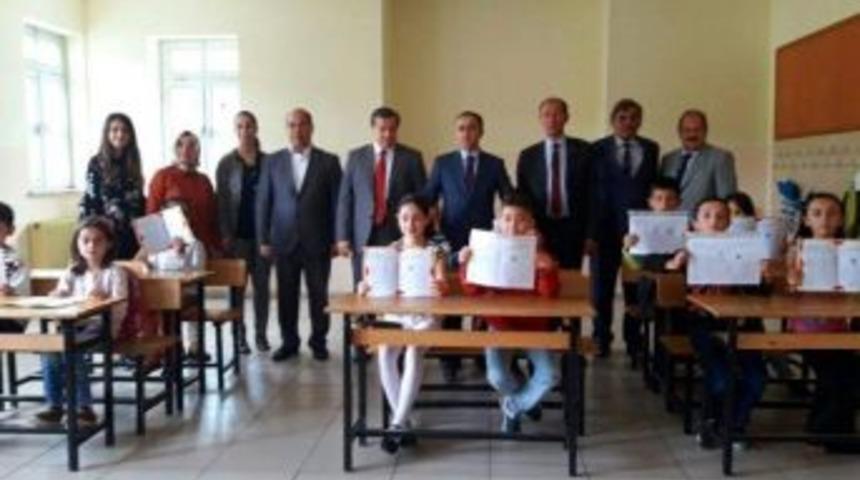 T&ouml;rene 4. Sınıf &Ouml;ğrencilerinin H&uuml;zn&uuml; Damga Vurdu